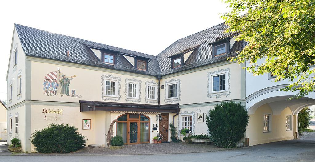 Hotel Restaurant Klosterhof Gutenzell-Hurbel Exterior foto