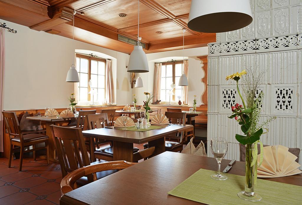 Hotel Restaurant Klosterhof Gutenzell-Hurbel Exterior foto